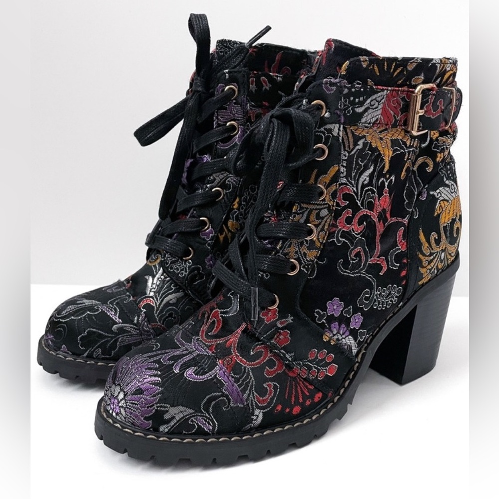 Diba black floral boots
